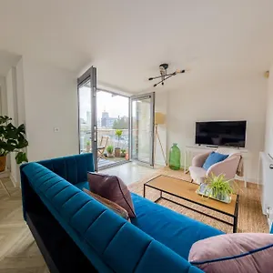 Shoreditch Flat By Box Park & Spitalfields Market , London United Kingdom